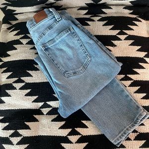 BDG Urban Outfitters jeans girlfriend high-rise cropped sz 25